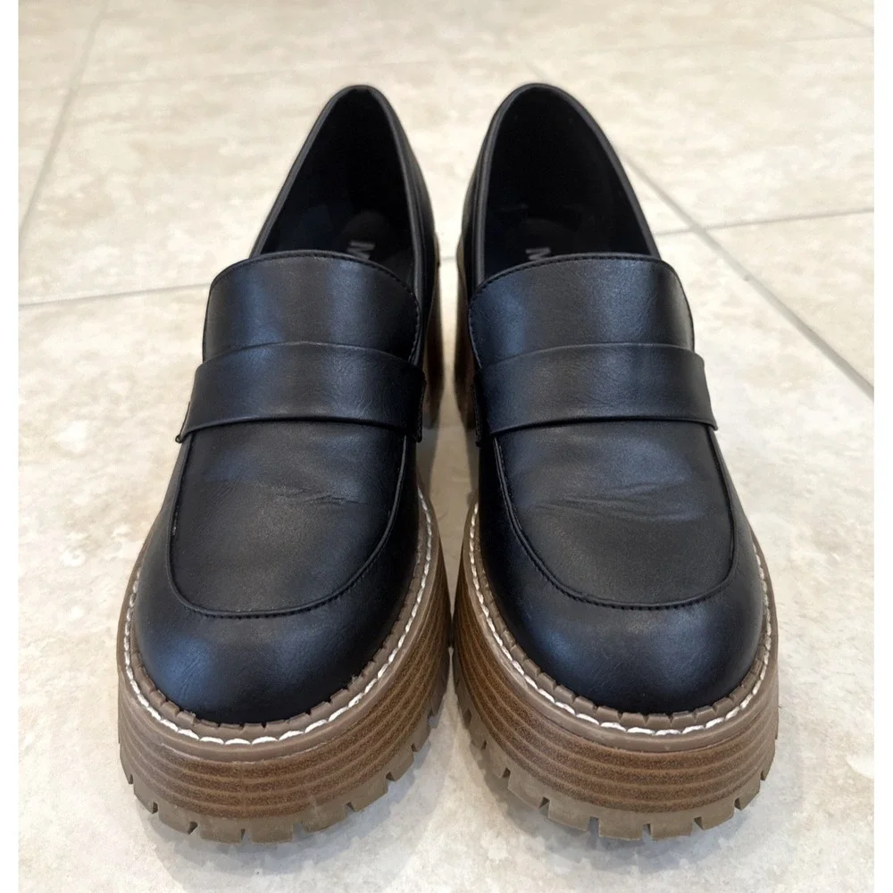 Mia‎ Black Dalilah Smooth Loafer Chunky Platform Lug Sole Block Heel Size 9